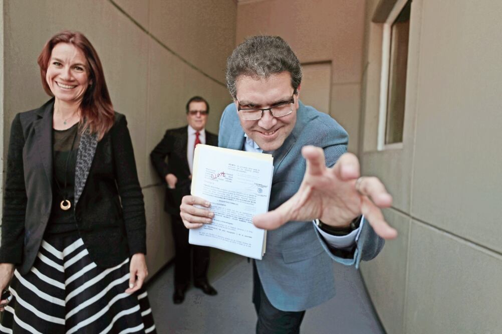 Armando Ríos Piter dijo que ratificará su denuncia contra Patricio Ballados, director de Prerrogativas del INE. (ALEJANDRA LEYVA. EL UNIVERSAL)