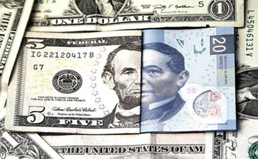 Analysts cite Clinton's illness in new plunge by Mexico peso