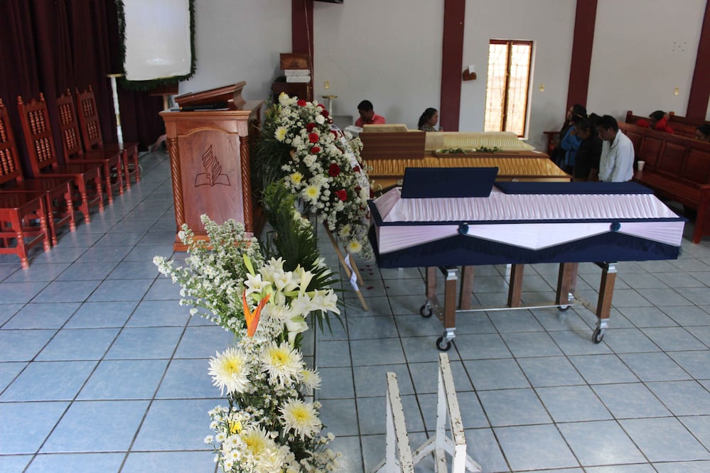 Fueron 18 personas las fallecidas en el accidente donde un autobús cayó en un barranco. Foto: Fredy Pérez
