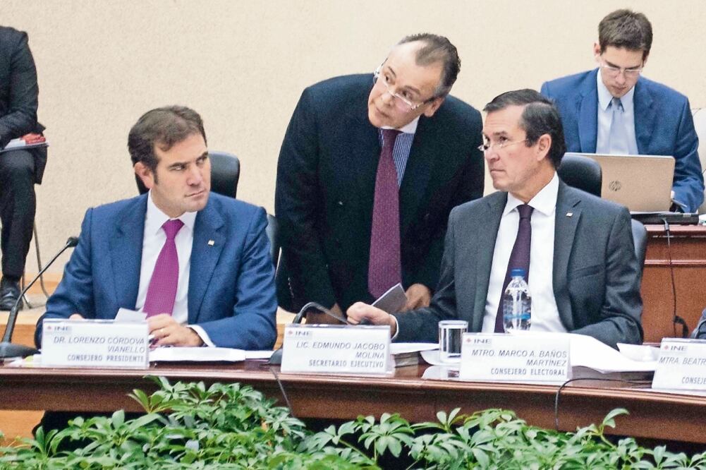 El Instituto Nacional Electoral dispondrá de 12.4 millones de pesos para el proceso de designación de consejeros de 18 entidades en 2017 (ARCHIVO EL UNIVERSAL)