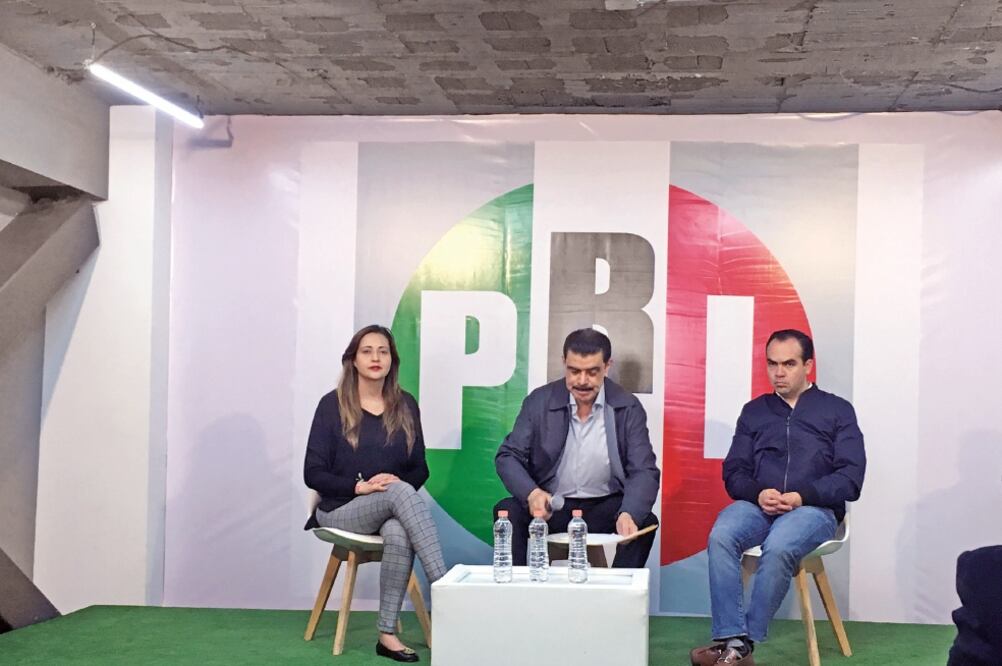 Olvera dijo que tienen información adicional que fortalece la denuncia. Foto: ESPECIAL