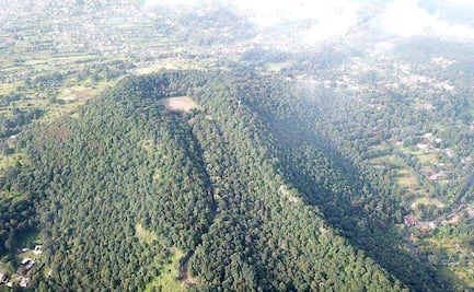 El volcán de CDMX que tiene una cancha de futbol en su cráter