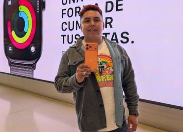 Arturo Delgado, el primer mexicano en comprar el iPhone 17