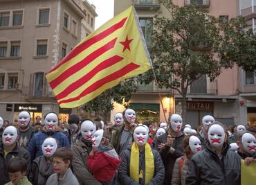Alemania ordena libertad bajo fianza a Puigdemont