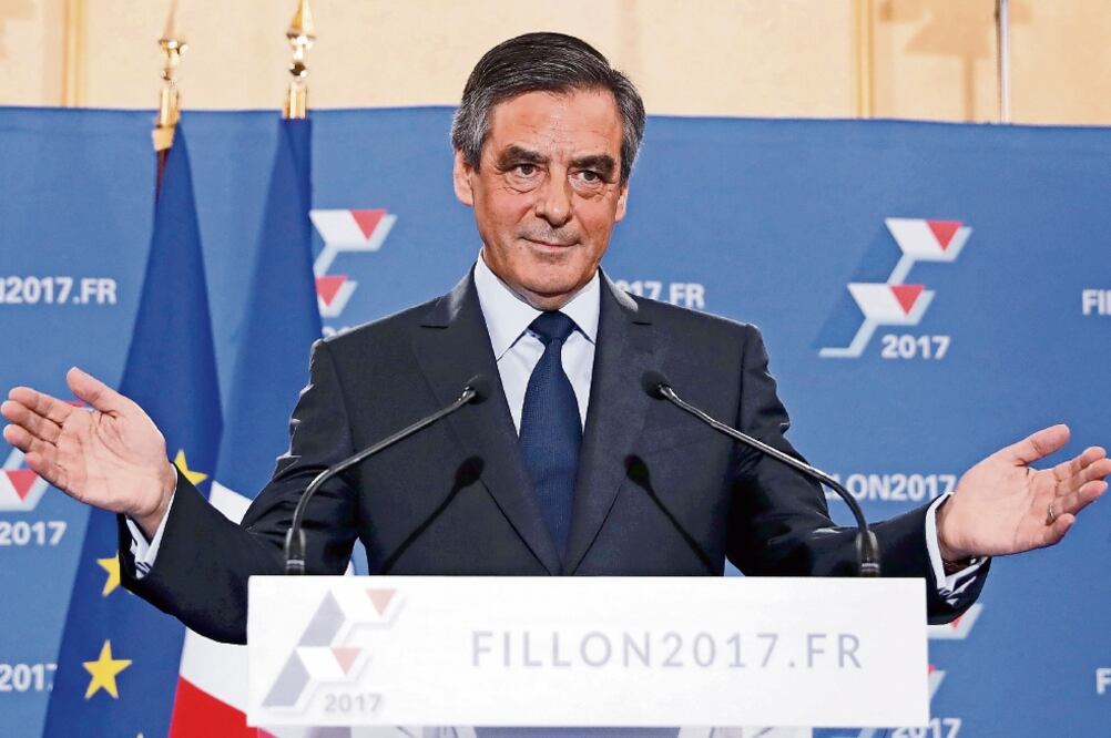 François Fillon, ex primer ministro, ayer tras ganar la candidatura de centro-derecha (CHRISTIAN HARTMANN. REUTERS)