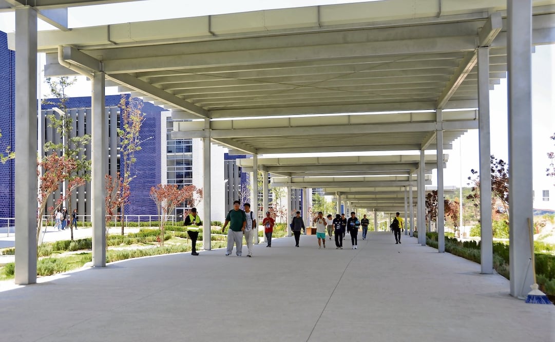 Para ampliar la matrícula, la BUAP construye el primer bachillerato tecnológico en las cercanías de CU2, que abrirá el próximo ciclo escolar. Foto: Especial
