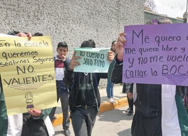 Protestan en secundaria contra abusos