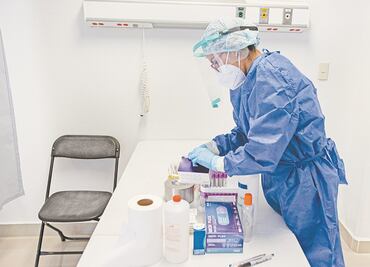 Autoridades toleran venta de certificados falsos de Covid-19