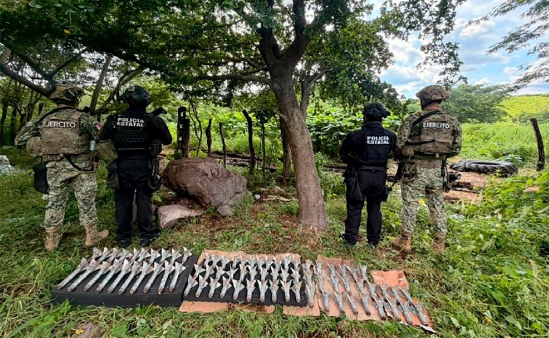Inhabilitan laboratorio clandestino con 72 explosivos en Sinaloa (22/08/2026). Foto: Especial