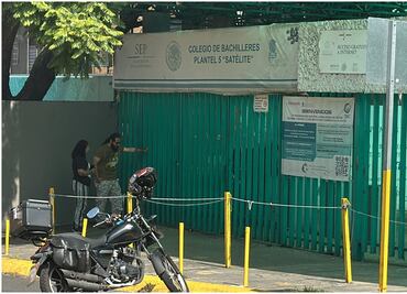 Muere estudiante de 15 años en primer día de clases dentro del Colegio de Bachilleres Satélite