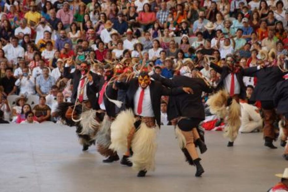 Deslumbra segundo Lunes del Cerro de la Guelaguetza