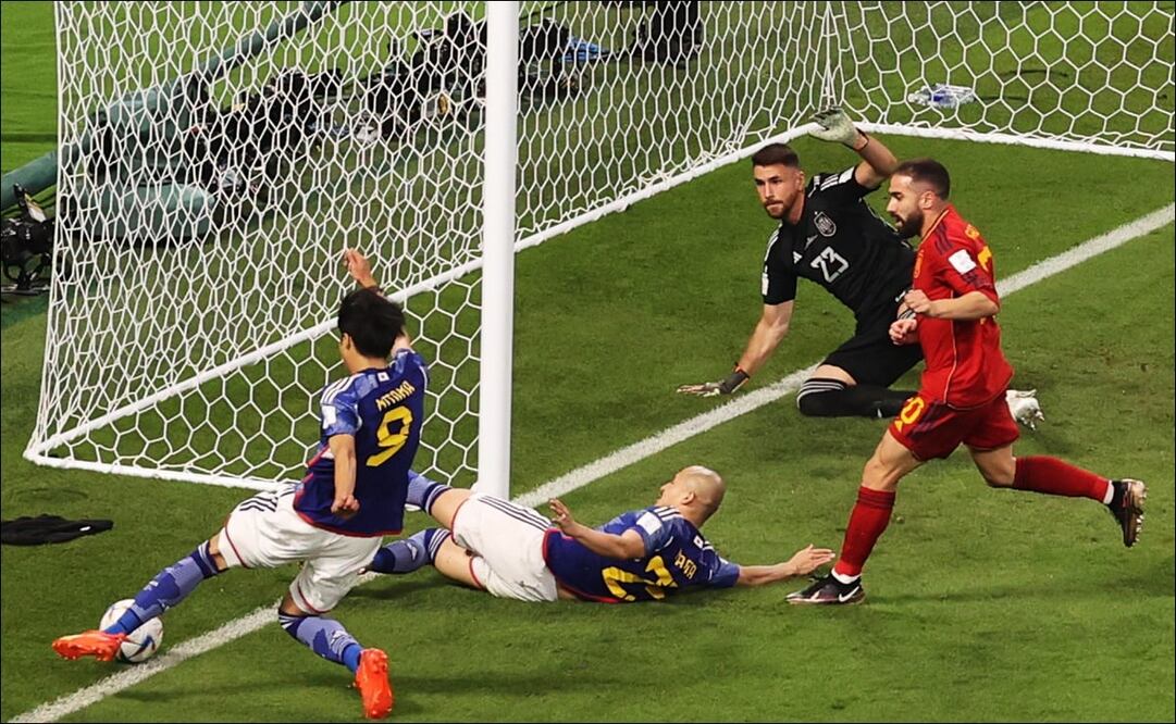 Kaoru Mitoma rescató el esférico y asistió a Ao Tanaka. FOTO: EFE