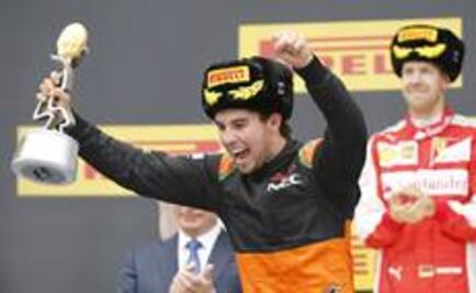 "Checo" Pérez se sube al podio en Rusia