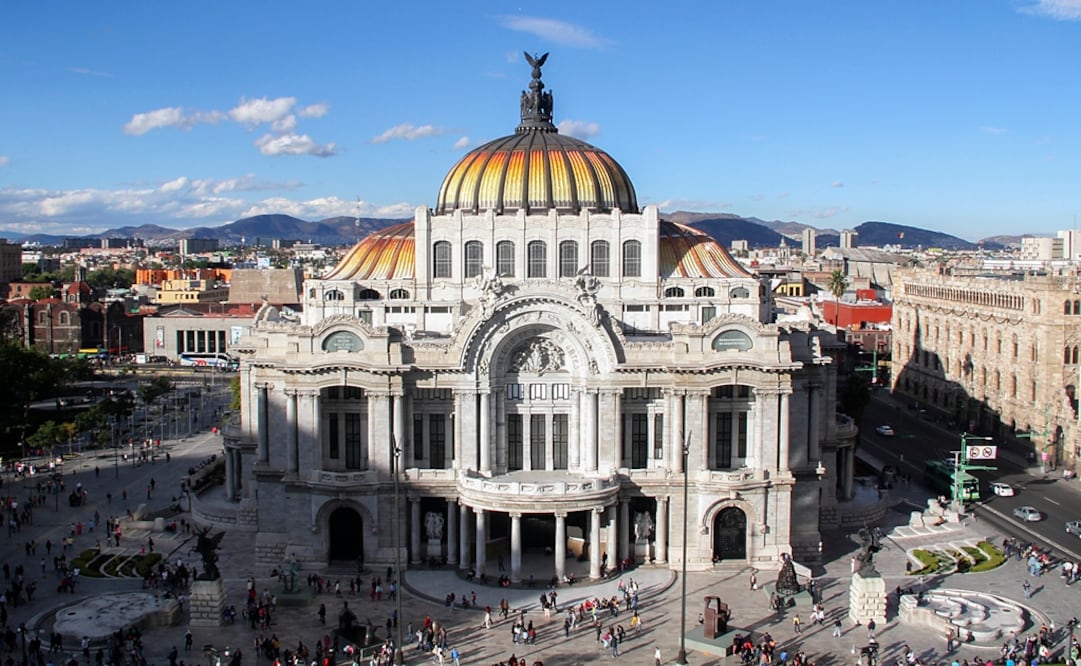 "Alfonso Navarrete. Tenor, de la colección Memorias Sonoras" será presentado hoy a las 19 horas en la Sala Manuel M. Ponce del Palacio de Bellas Artes. Foto: Archivo EL UNIVERSAL
