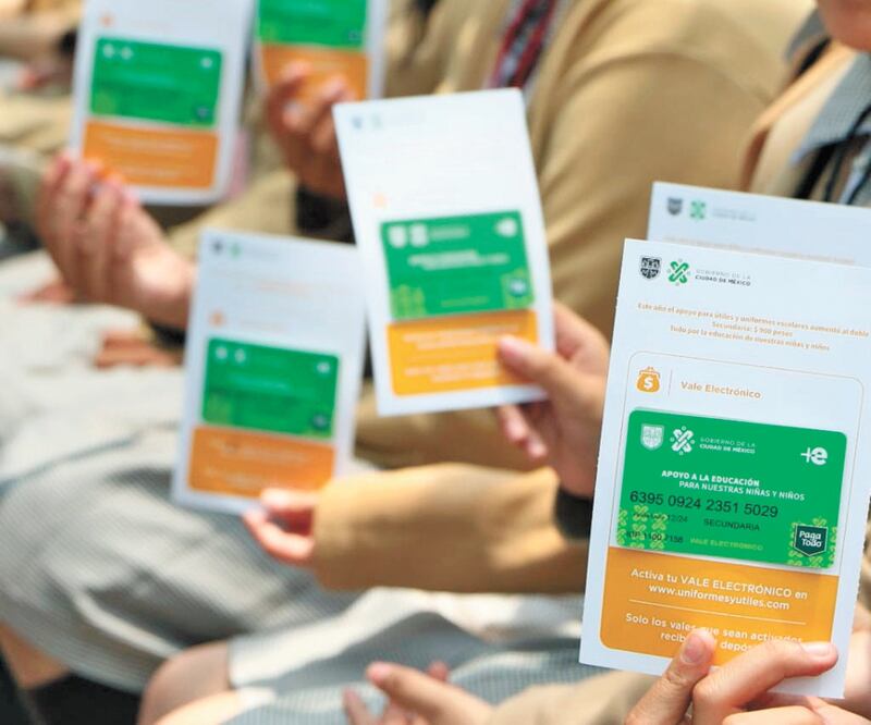 Sin avance económico no se podrá incrementar el presupuesto oficial para programas sociales, como los de apoyo a la educación, afirmó la Coparmex. ARCHIVO EL UNIVERSAL