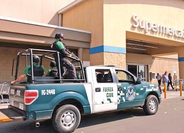 Cierran tiendas; temen saqueos