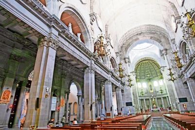 Exigen justicia en caso de violación a una menor por un sacerdote en El Salvador