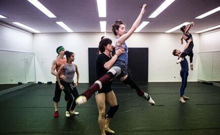 Jóvenes refrescan la escena dancística