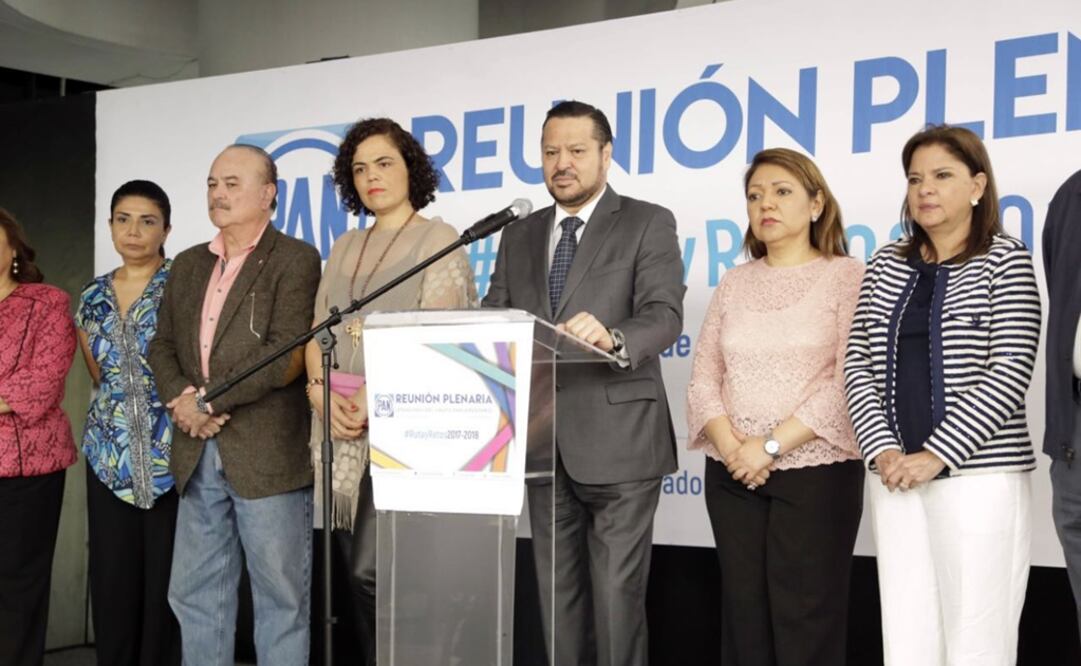 El coordinador panista pidió a su homólogo del PRI que “se serene, se tranquilice”. /Tomada de@SenadoresdelPAN