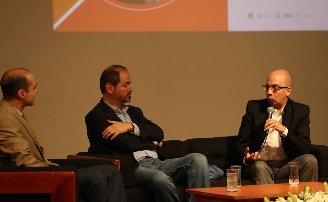 La mesa “Sergio Pitol, mago de la palabra” se realizó la anoche de ayer, en la que fue recordado a través de su literatura y de pasajes de su vida familiar. Foto: Juan Carlos Reyes García/EL UNIVERSAL