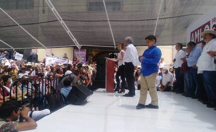 Esposa de AMLO se estrena como oradora en mitin; pide defender la democracia