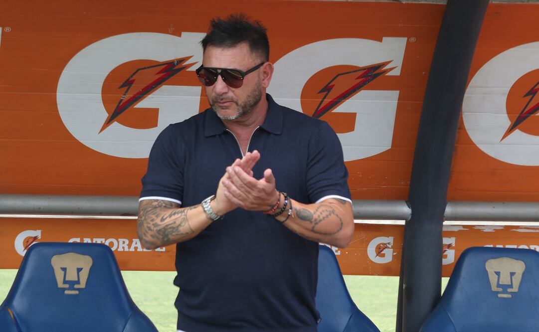 Antonio Mohamed durante en enfrentamiento entre Pumas y San Luis - Foto: Deportes
