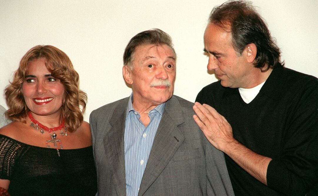 Tania Libertad, Mario Benedetti y Joan Manuel Serrat, en el año 2000. Foto: AP Photo/Bernardo Rodriguez, EFE
