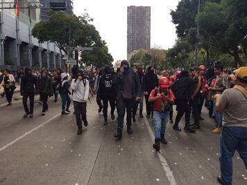 Reportan saldo blanco tras marcha por los 43 desaparecidos