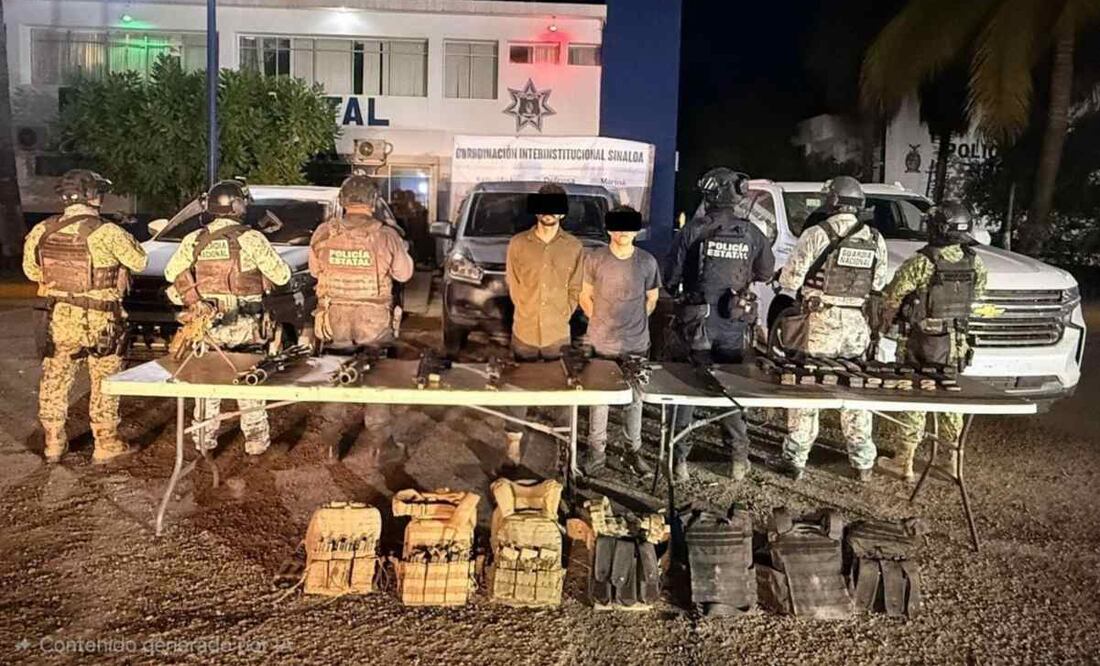 Ejército detiene a 3 personas armas en Sinaloa (28/10/2025). Foto: Especial