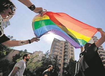 Morena en Guanajuato propone sancionar terapias de conversión