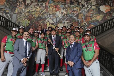 Si hubiese tenido beca de béisbol, no sería Presidente: López Obrador