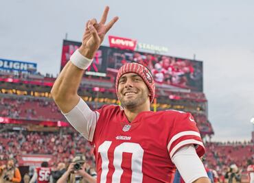 Jimmy Garoppolo se somete a cirugía de rodilla