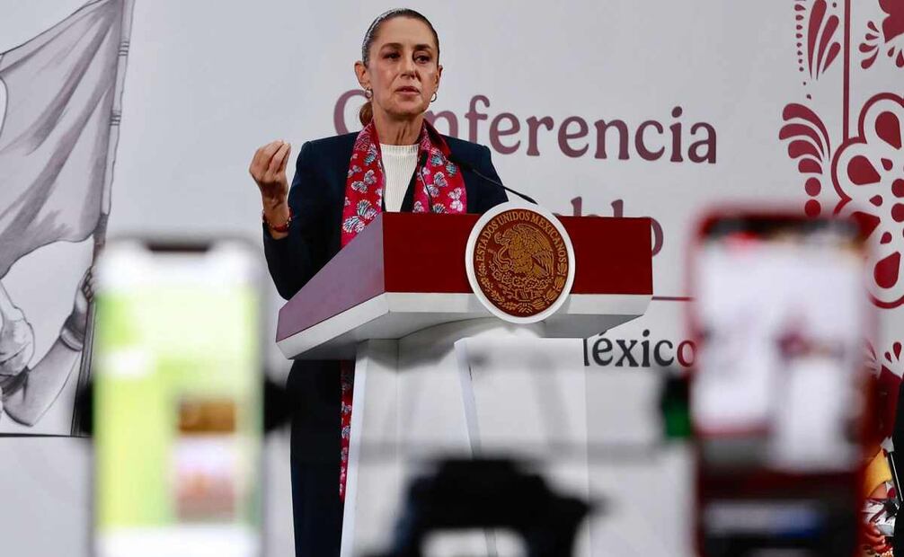 La presidenta Sheinbaum Pardo aseguró que el gabinete de Seguridad “está apoyando”, luego de que aproximadamente 24 planteles del CCH y facultades de la Universidad Nacional Autónoma de México (UNAM) se han sumado al paro y la suspensión de actividades presenciales ante amenazas digitales contra la comunidad estudiantil. Foto: Berenice Fregoso / EL UNIVERSAL