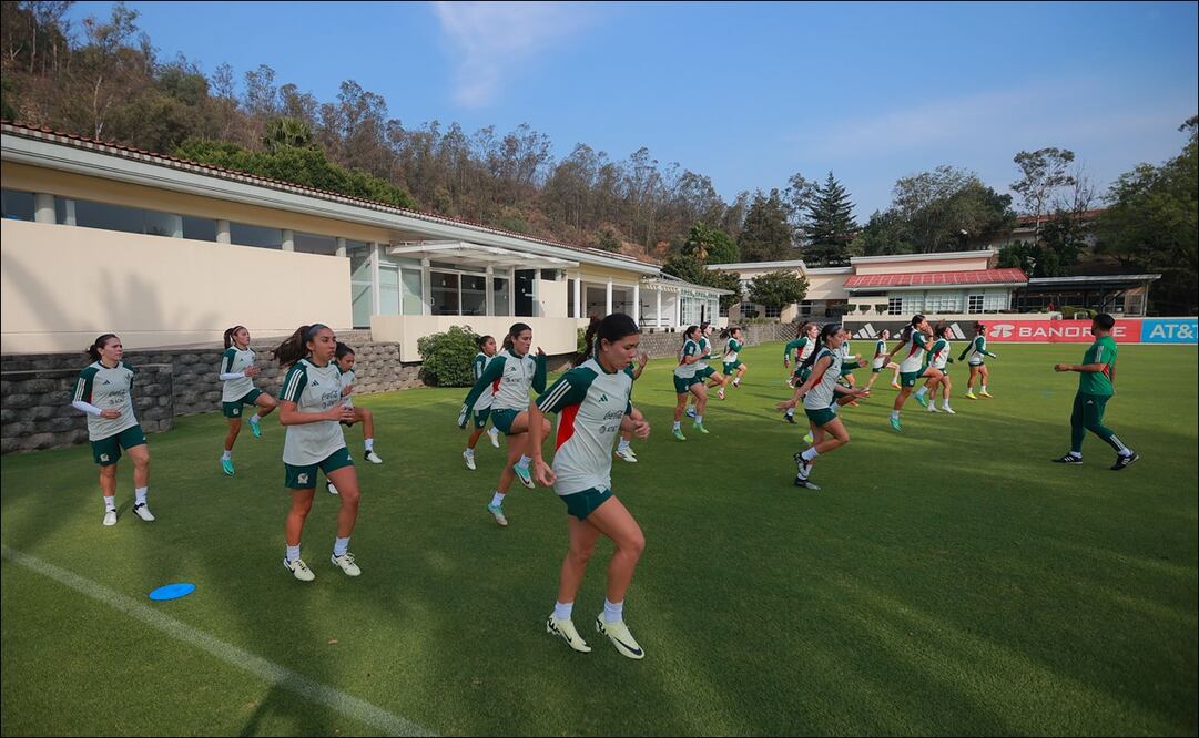 La Selección Mexicana Femenil concentra en el CAR / Foto: Miselección