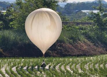 Corea del Norte ha lanzado más globos de basura hacia Corea del Sur, acusa Seúl