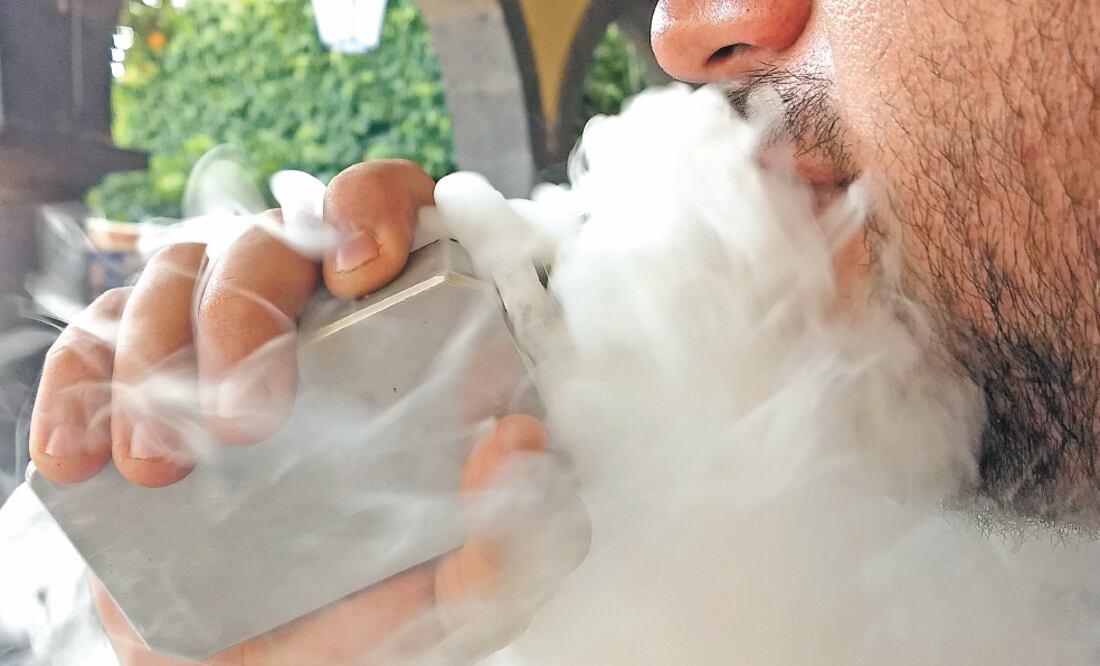 Los vaporizadores son un tipo de cigarrillo electrónico que puede o no contener nicotina líquida y otras sustancias, como aceites de marihuana o saborizantes. Fotos: ARCHIVO EL UNIVERSAL