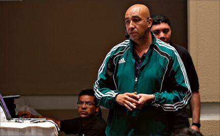 Árbitros arman fiesta a las espaldas de Arturo Brizio 