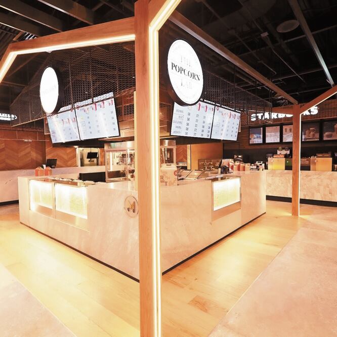 Cinemex invirtió 350 mdp en instalar el concepto Market, en Artz Pedregal, donde cuenta con 23 salas y ofrece gran variedad de alimentos y bebidas. CORTESÍA