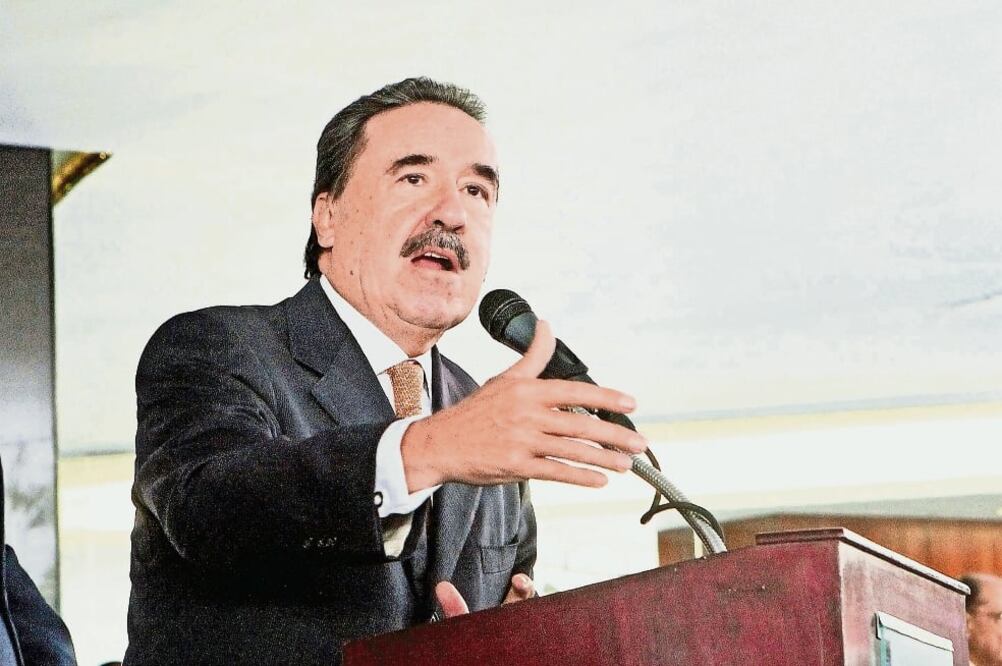 Emilio Gamboa Patrón, coordinador del PRI en el Senado, celebró el compromiso que existe en el país para abatir la desigualdad (ARCHIVO EL UNIVERSAL)