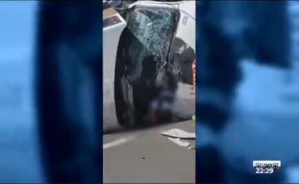 Vuelca tráiler en autopista Xalapa-Perote y pobladores hacen rapiña mientras conductor agonizaba
