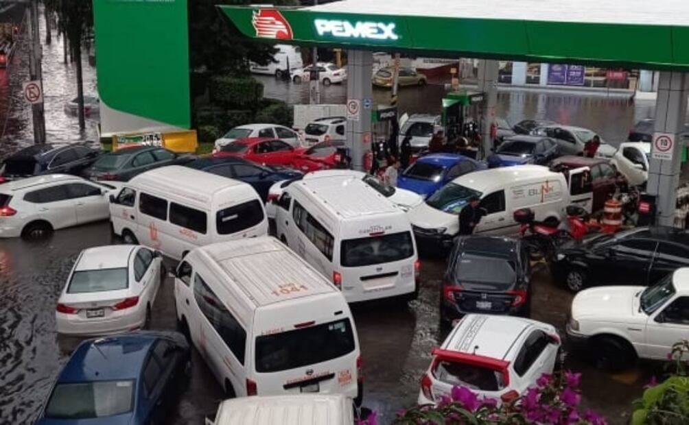 Reportan, otra vez, inundaciones en Naucalpan tras fuertes lluvias