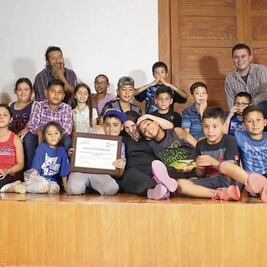 Reconocen cortometraje de niños en festival de cine español