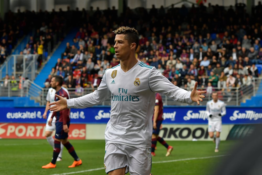 AP. Cristiano Ronaldo celebrando el doblete que anotó ante el Eibar