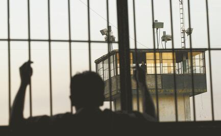 Sube 6.2% población en reclusorios: Inegi