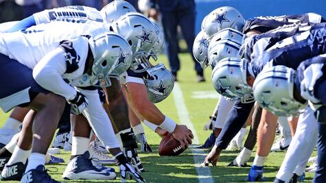 Mexicano de los Cowboys ya protege a su quarterback