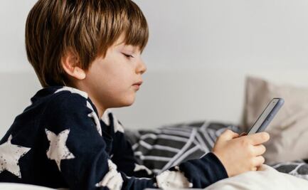 ¿Estás controlando su uso?; este es el tiempo que deberían pasar tus hijos frente al celular, según expertos