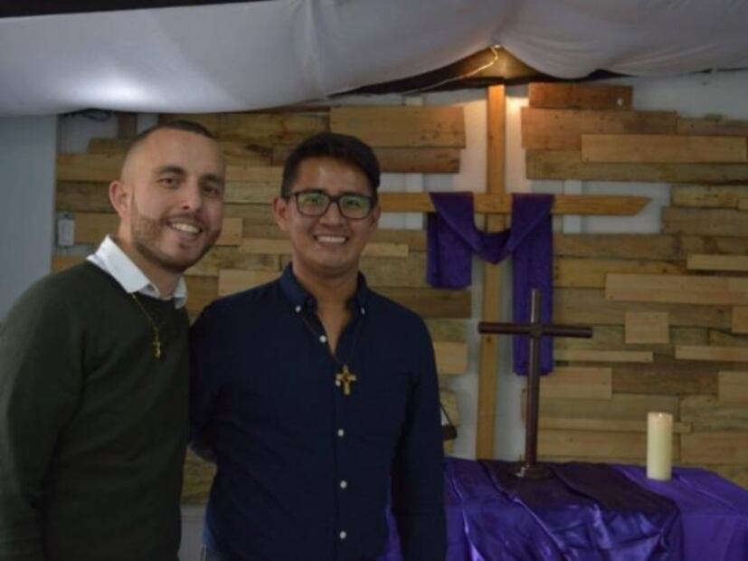 Él es Jhon Botia, el primer pastor abiertamente homosexual en América Latina