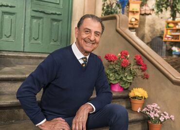 Fallece Emilio Delgado, el latino que durante 45 años fue Luis en "Plaza Sésamo"