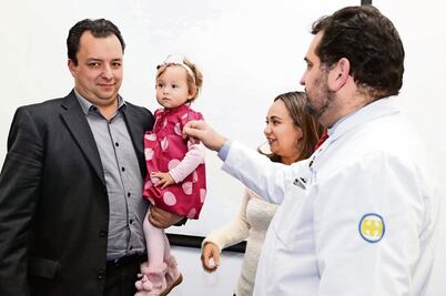 La bebé que sobrevive, tras tumor en riñones