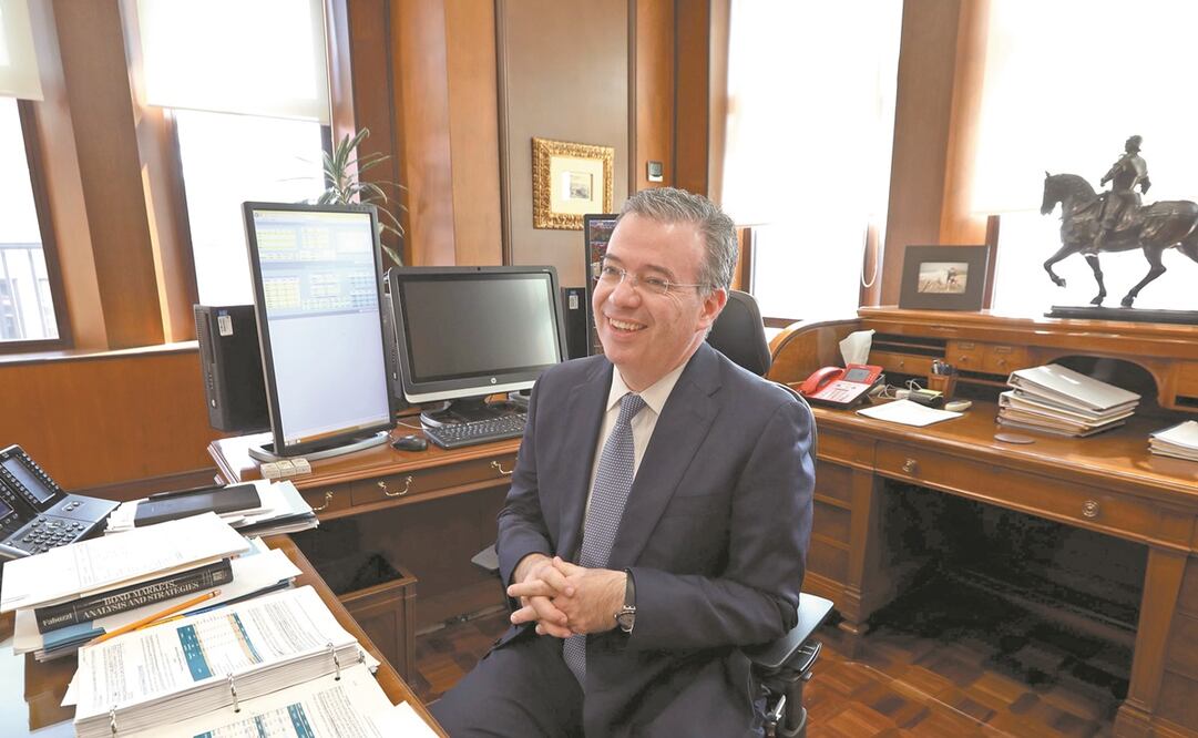 Reducir la incertidumbre económica, objetivo de Banxico 